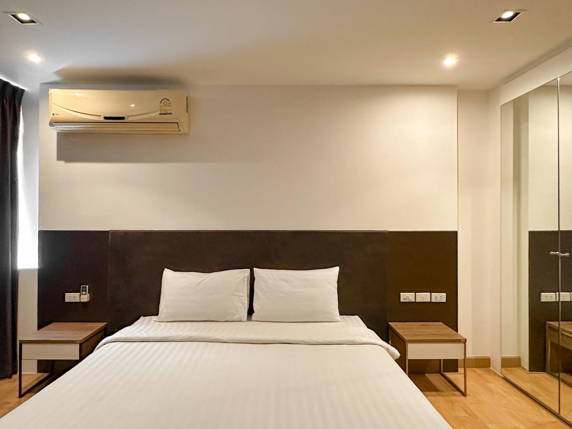 Nantiruj Tower - นันทิรุจ ทาวเวอร์ เซอร์วิสอพาร์ทเม้นท์ สุขุมวิท ซอย 8 Apartment Bangkok Luaran gambar