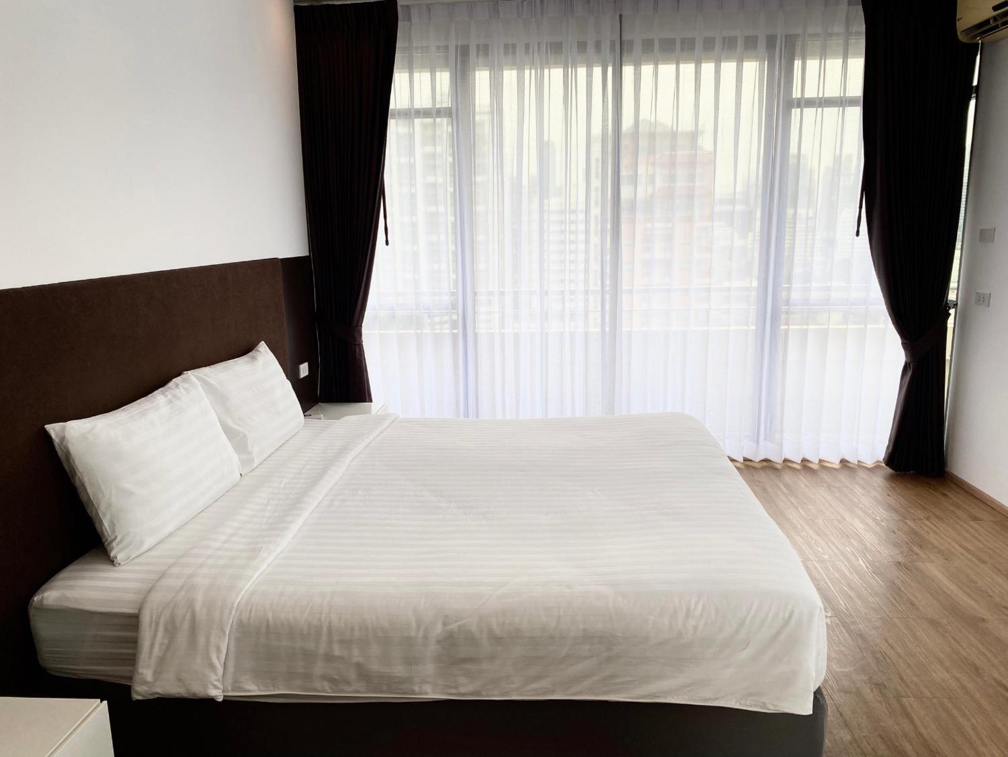 Nantiruj Tower - นันทิรุจ ทาวเวอร์ เซอร์วิสอพาร์ทเม้นท์ สุขุมวิท ซอย 8 Apartment Bangkok Luaran gambar